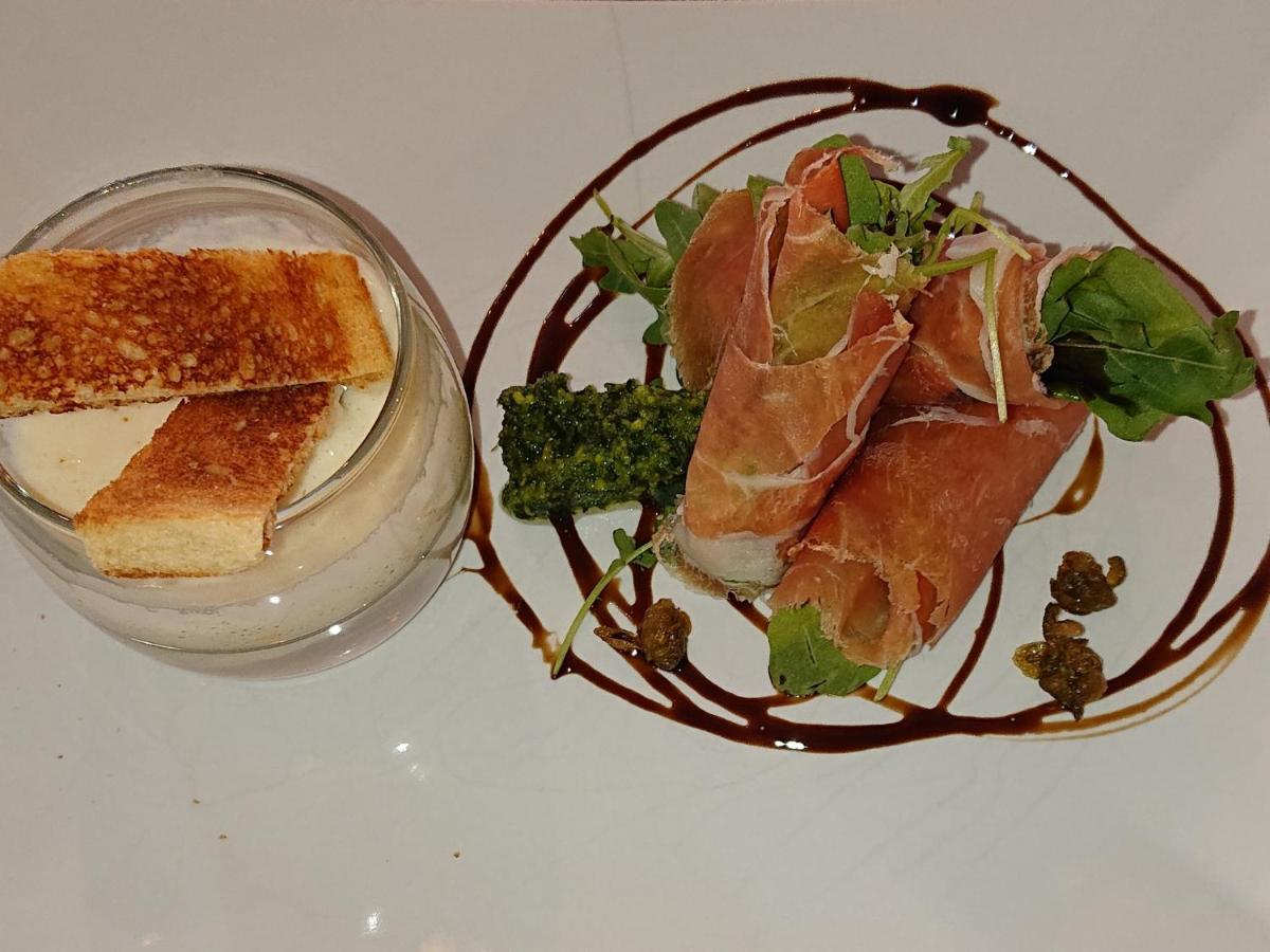 Hotel-Restaurant Le Lion D'Or 포렌트루이 외부 사진
